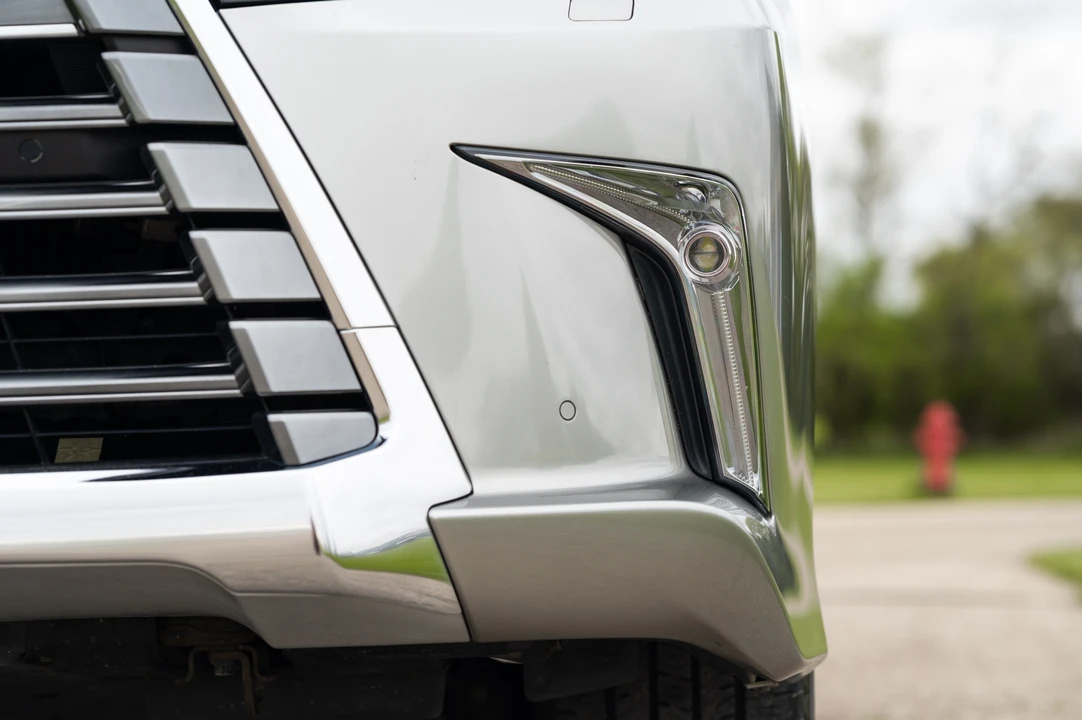 2016 Lexus LX 3rd Gen - Image 24 of 31