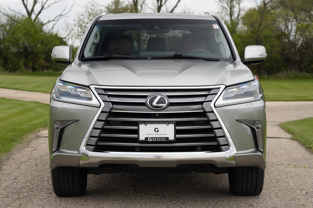 2016 Lexus LX 3rd Gen - Image 16 of 31