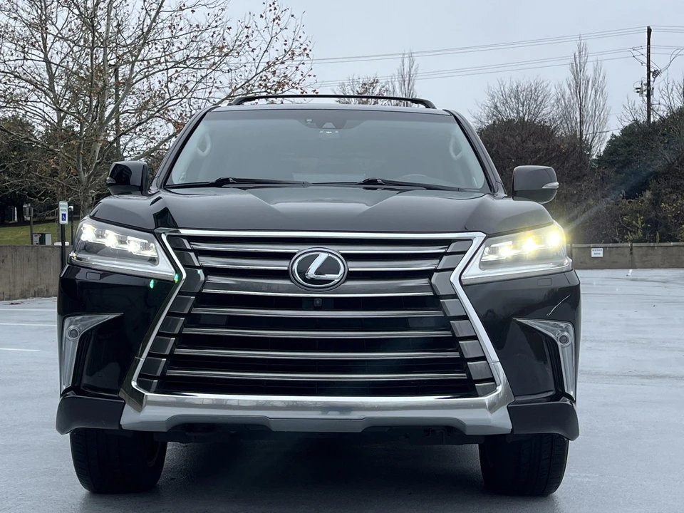 2016 Lexus LX 3rd Gen - Image 30 of 31