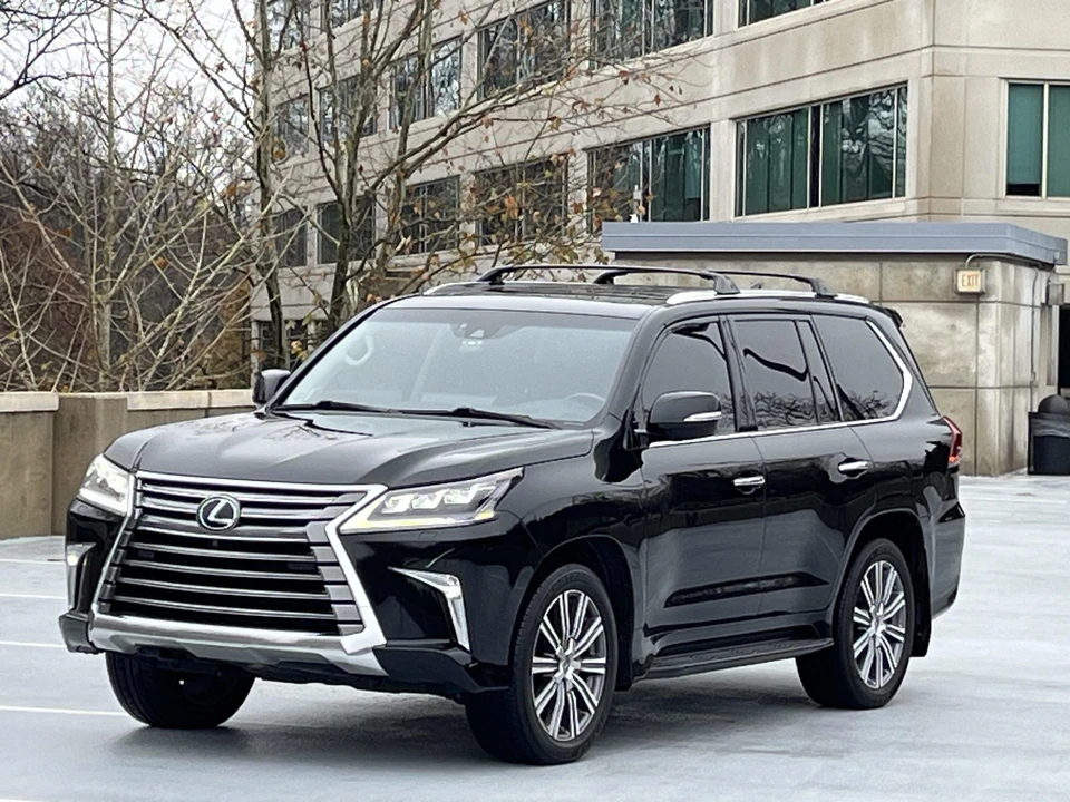 2016 Lexus LX 3rd Gen - Image 16 of 31