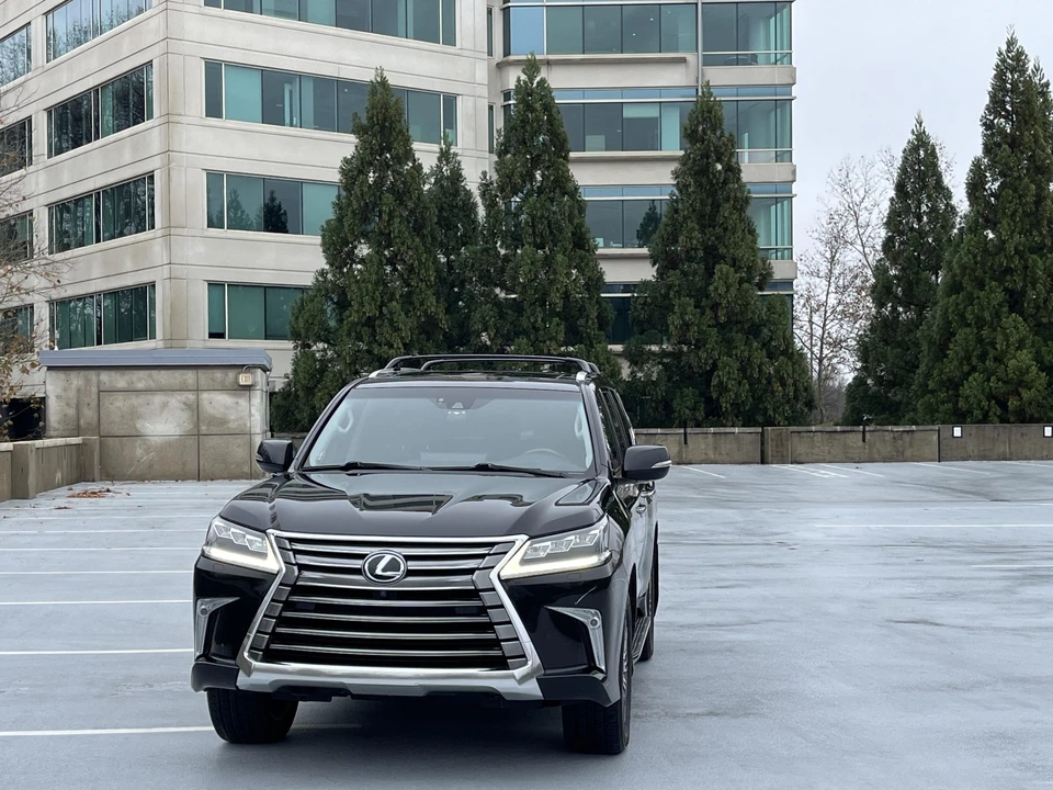 2016 Lexus LX 3rd Gen - Image 24 of 31