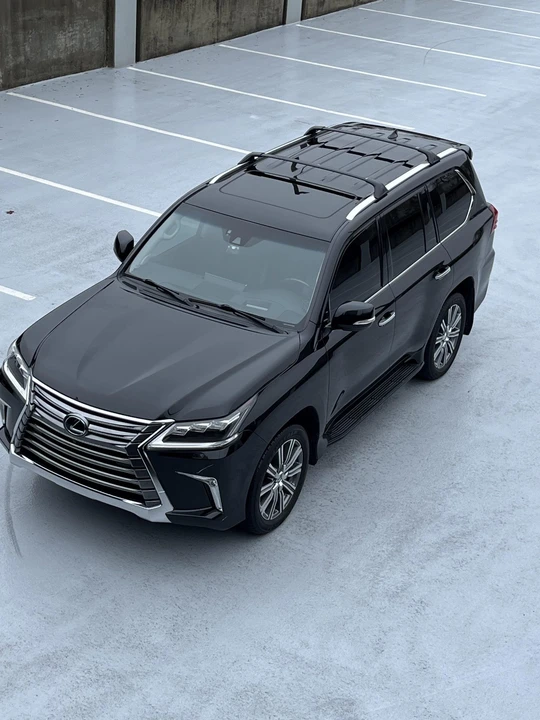 2016 Lexus LX 3rd Gen - Image 28 of 31