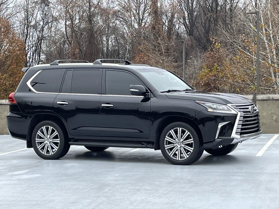 2016 Lexus LX 3rd Gen - Image 9 of 31