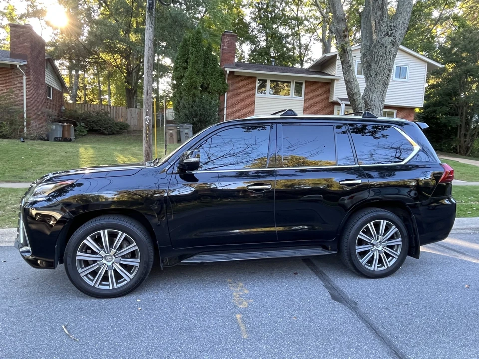 2016 Lexus LX 3rd Gen - Image 25 of 31