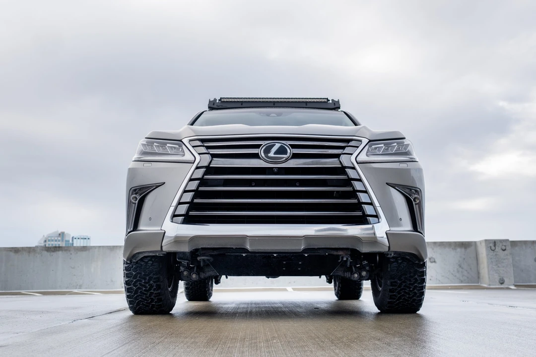 2016 Lexus LX 3rd Gen - Image 11 of 31