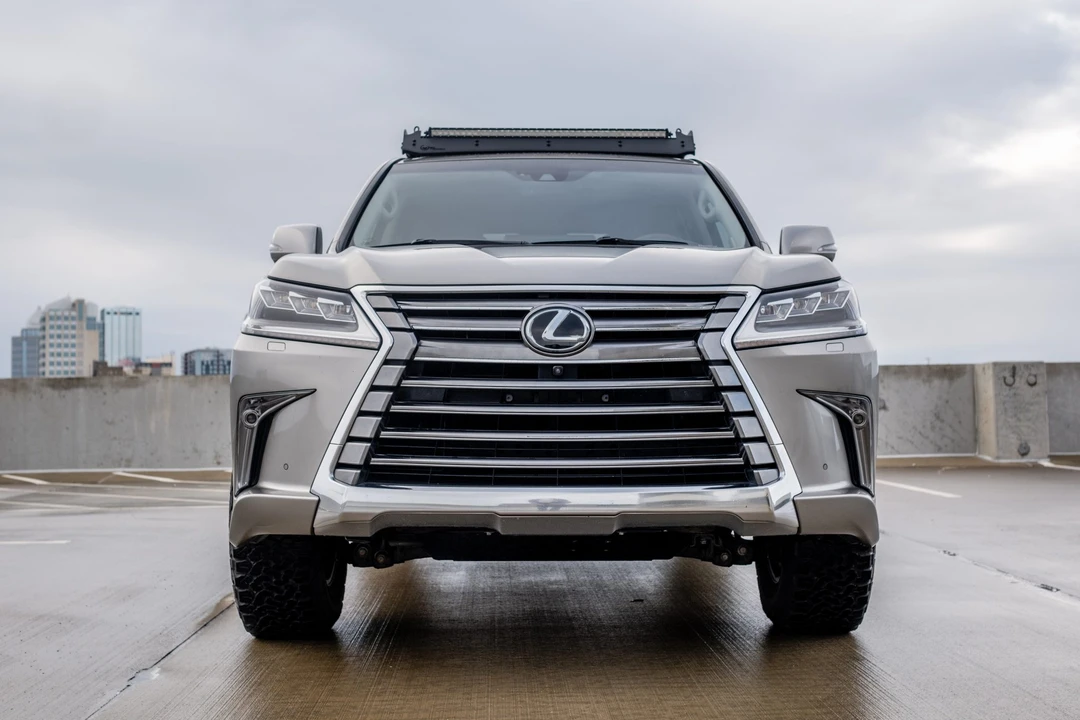2016 Lexus LX 3rd Gen - Image 10 of 31