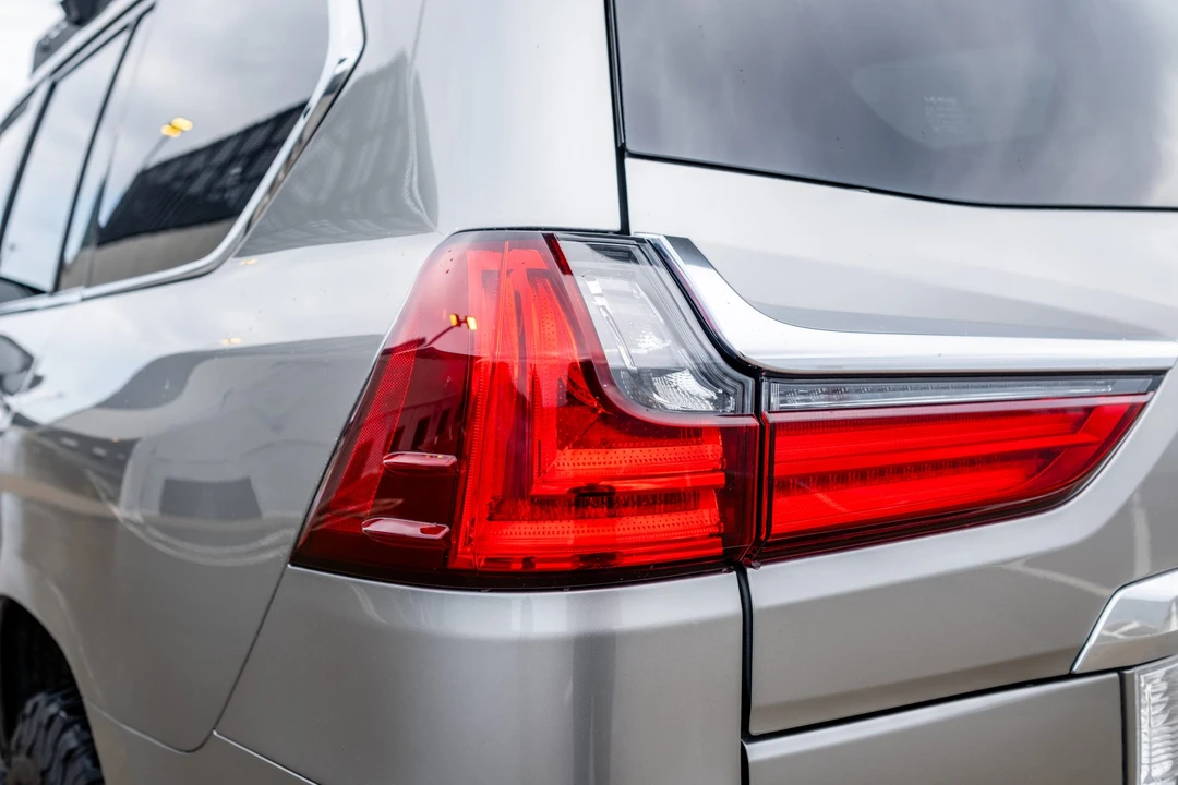 2016 Lexus LX 3rd Gen - Image 21 of 31