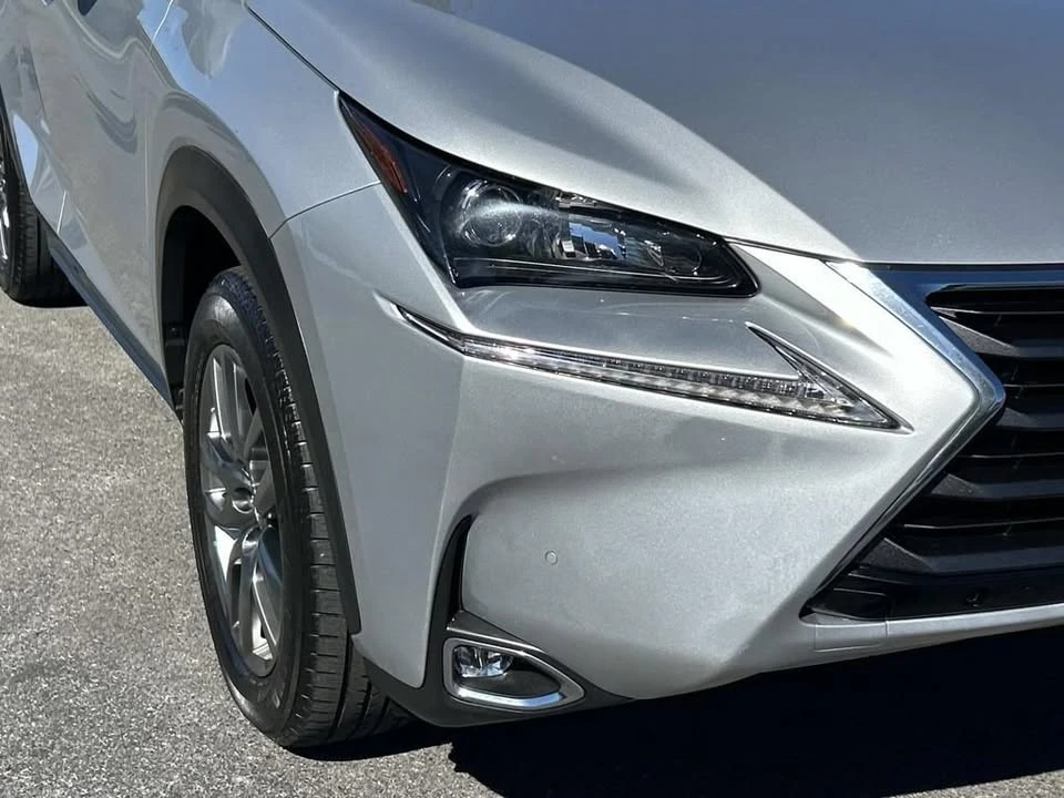 2016 Lexus NX - Image 11 of 20