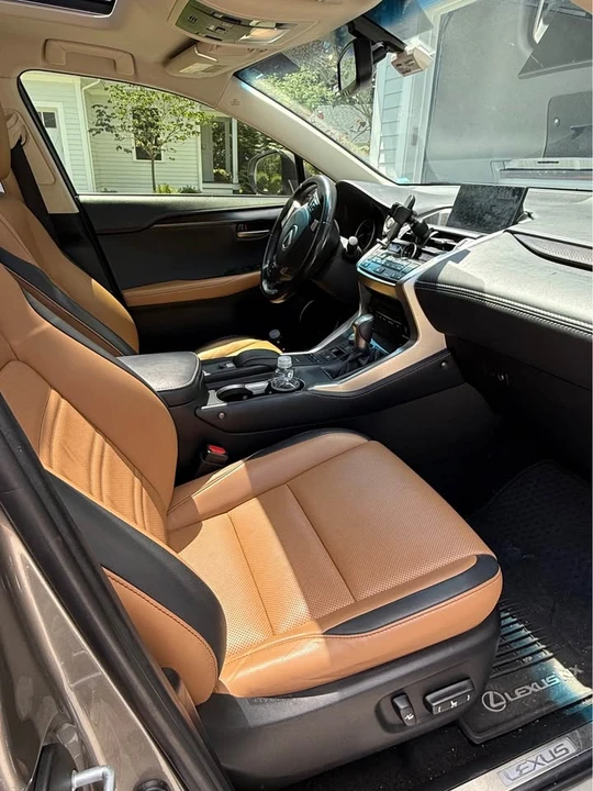2016 Lexus NX - Image 16 of 20
