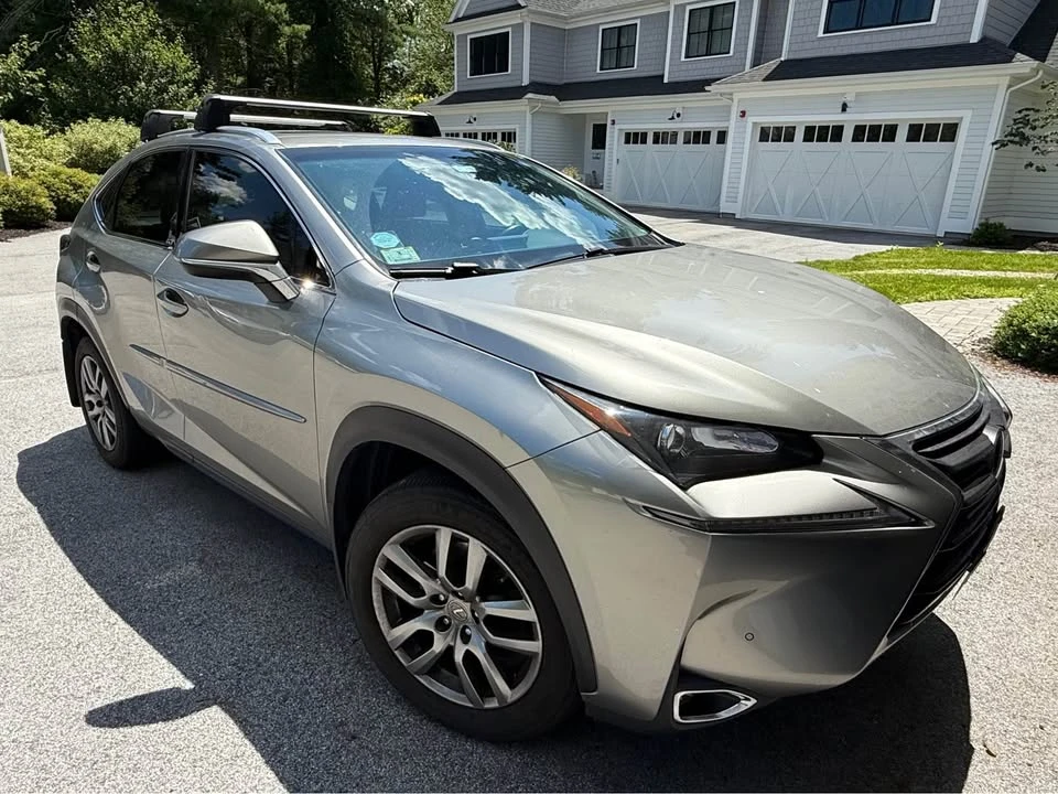 2016 Lexus NX - Image 18 of 20