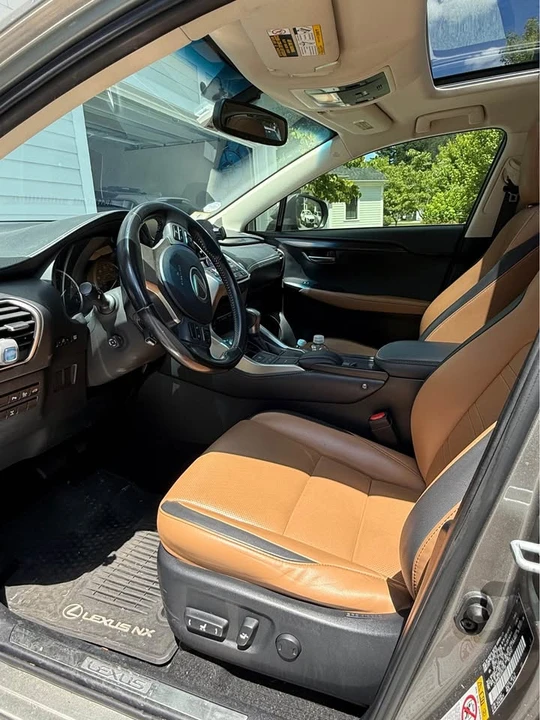 2016 Lexus NX - Image 11 of 20