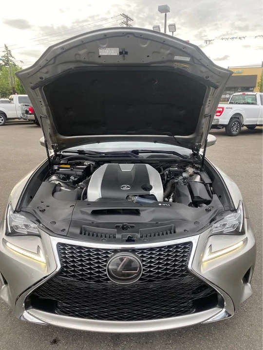 2016 Lexus RC - Image 12 of 14