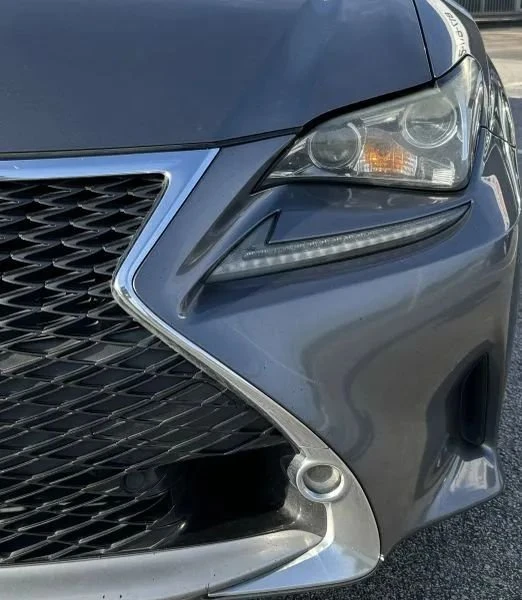 2016 Lexus RC - Image 9 of 20
