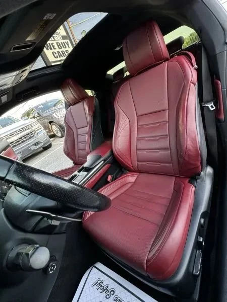 2016 Lexus RC - Image 18 of 20