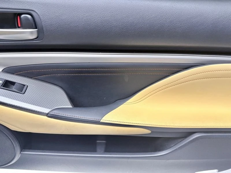 2016 Lexus RC - Image 16 of 16