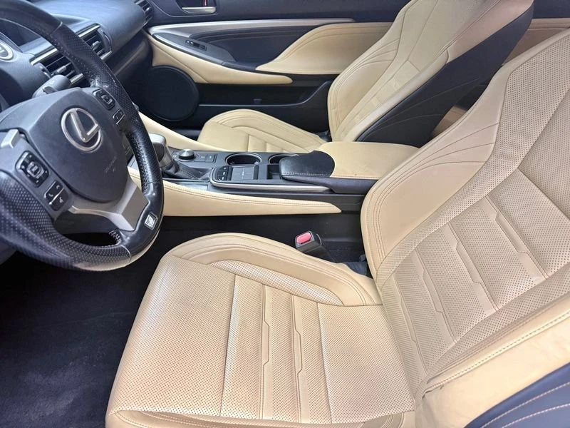 2016 Lexus RC - Image 10 of 16