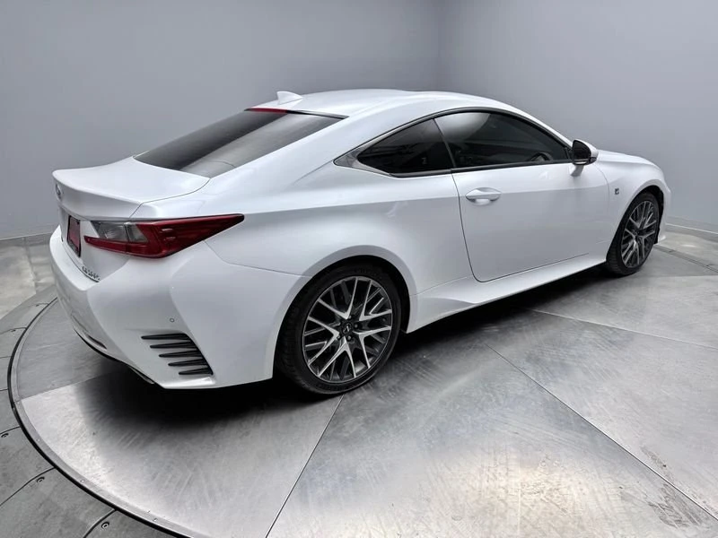 2016 Lexus RC - Image 5 of 16