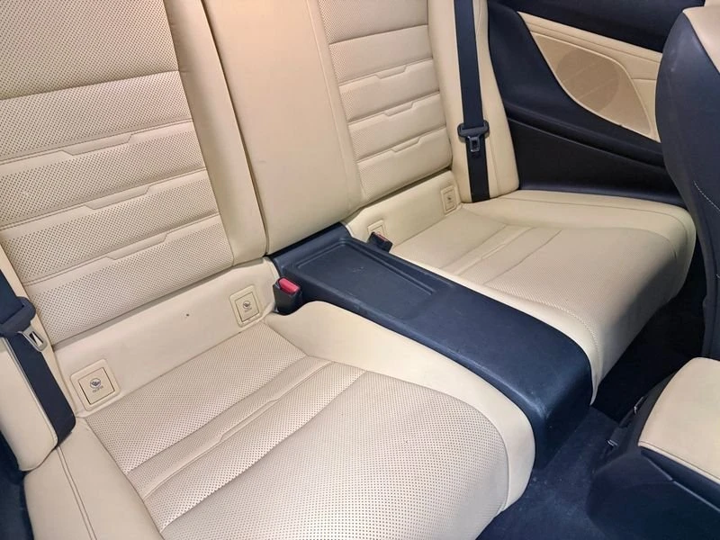 2016 Lexus RC - Image 14 of 16