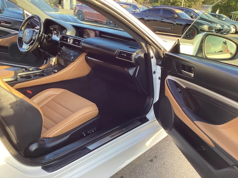 2016 Lexus RC - Image 6 of 6