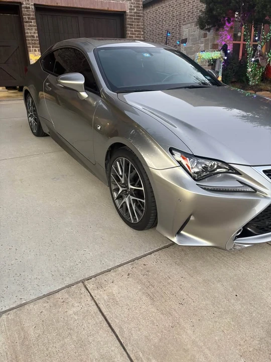 2016 Lexus RC - Image 12 of 14