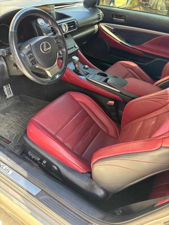 2016 Lexus RC - Image 8 of 14