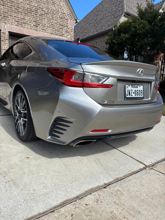 2016 Lexus RC - Image 5 of 14