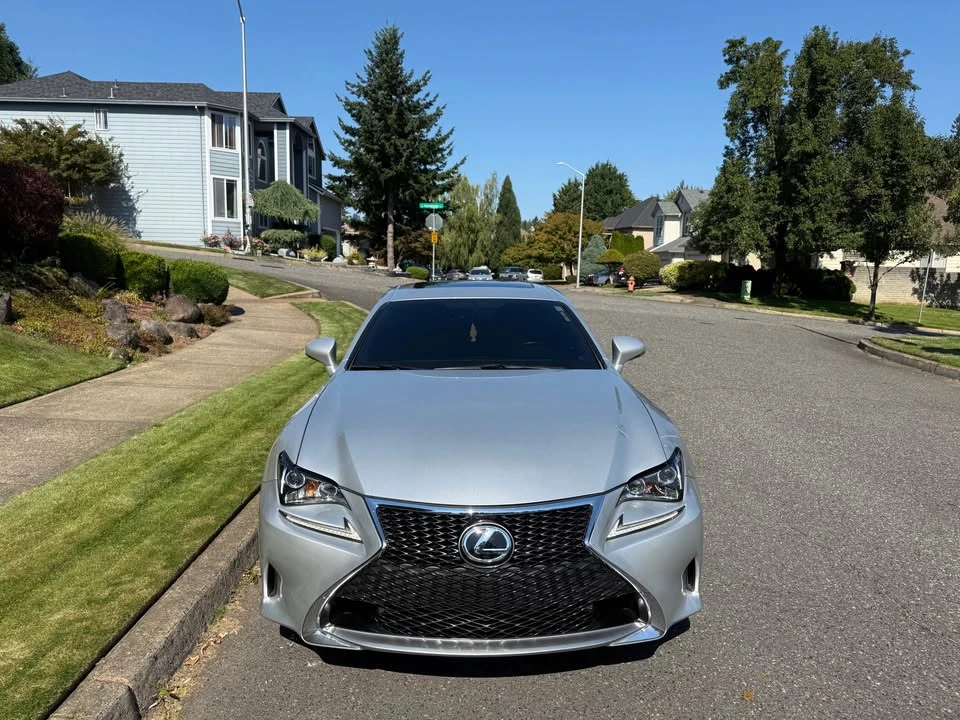 2016 Lexus RC - Image 4 of 19