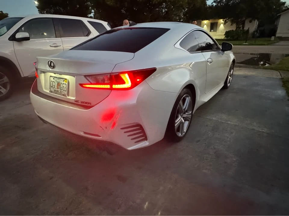2016 Lexus RC - Image 4 of 9