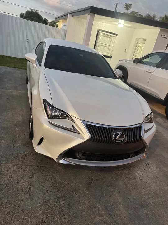 2016 Lexus RC - Image 6 of 9