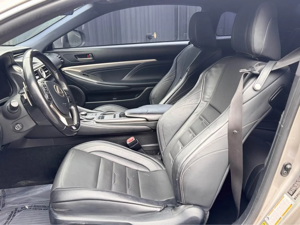 2016 Lexus RC - Image 8 of 10