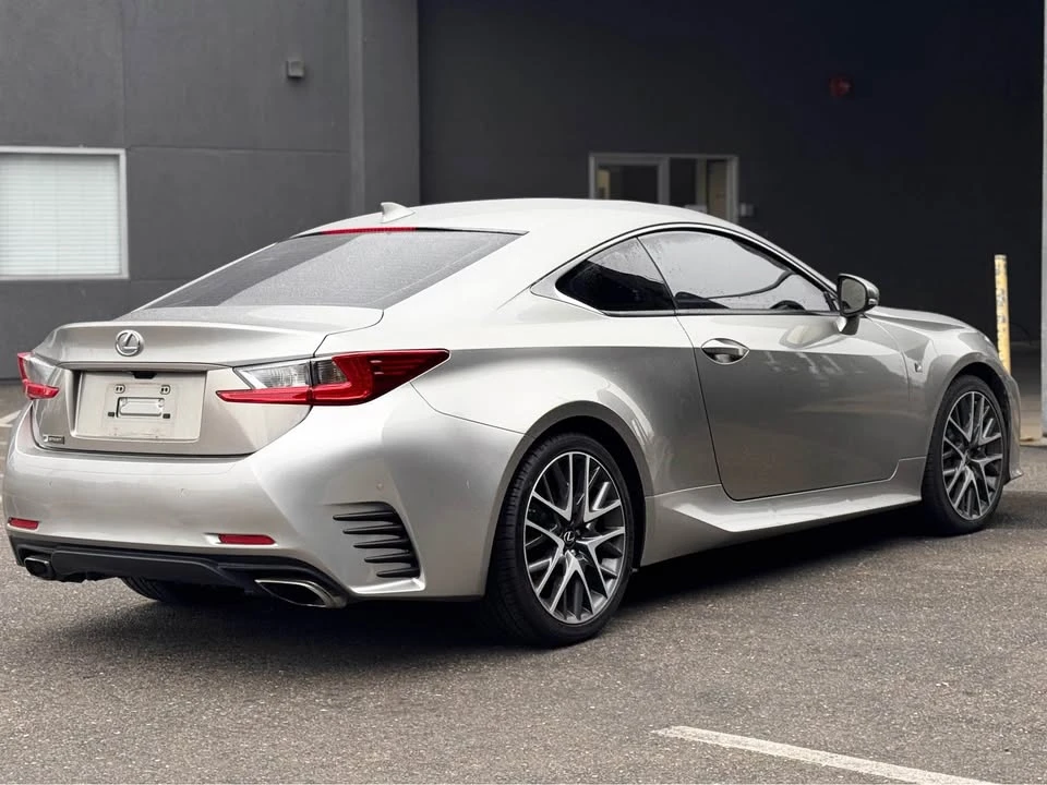 2016 Lexus RC - Image 4 of 10