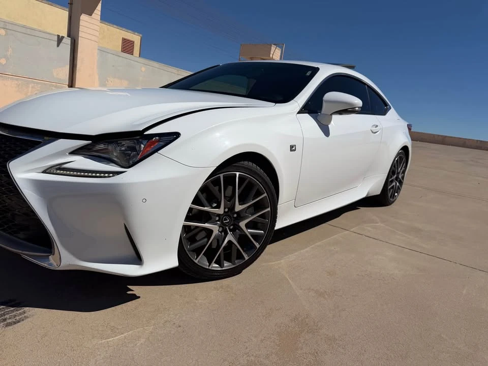 2016 Lexus RC - Image 12 of 18