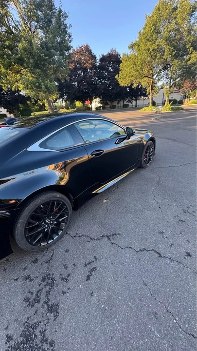 2016 Lexus RC - Image 5 of 11