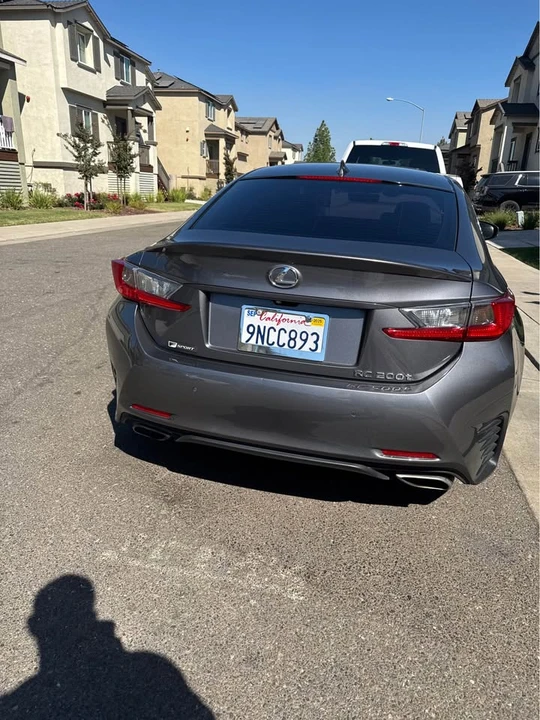 2016 Lexus RC - Image 4 of 5