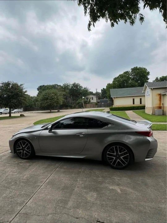 2016 Lexus RC - Image 5 of 16