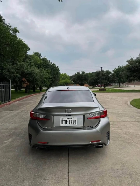 2016 Lexus RC - Image 3 of 16