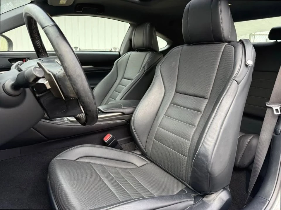 2016 Lexus RC - Image 7 of 20