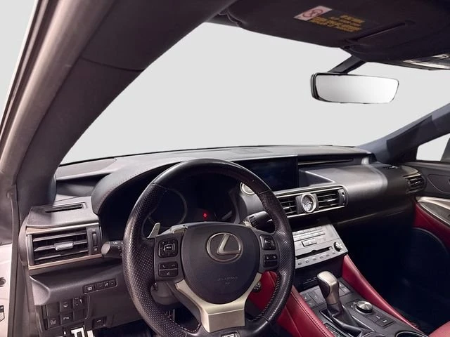 2016 Lexus RC - Image 9 of 18