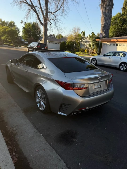 2016 Lexus RC - Image 3 of 10