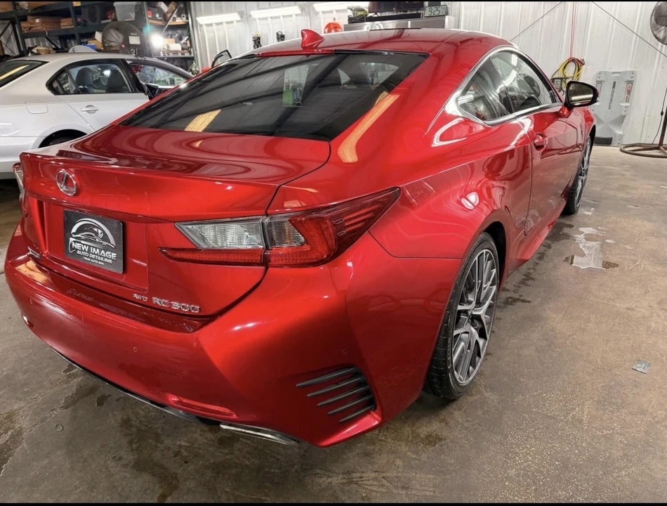 2016 Lexus RC - Image 4 of 14