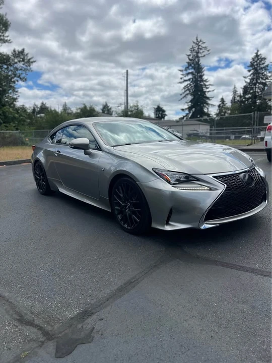 2016 Lexus RC - Image 7 of 16