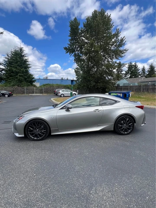 2016 Lexus RC - Image 2 of 16