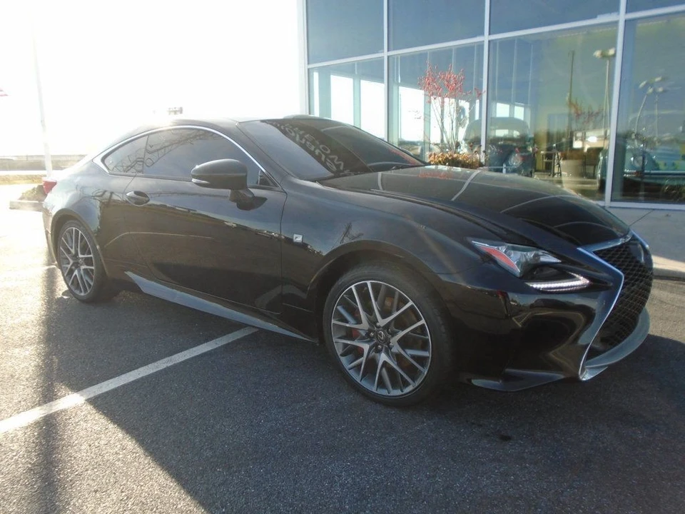 2016 Lexus RC - Image 2 of 12