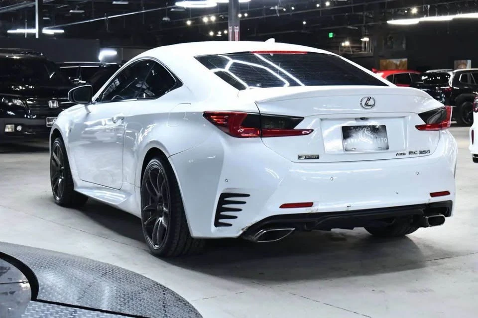 2016 Lexus RC - Image 5 of 16