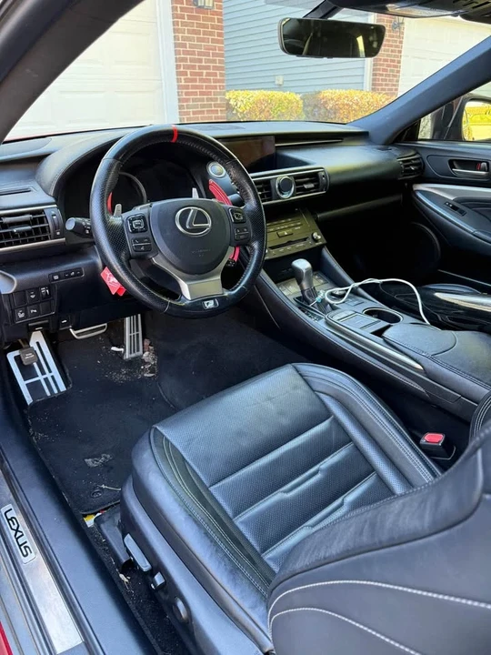 2016 Lexus RC - Image 5 of 13
