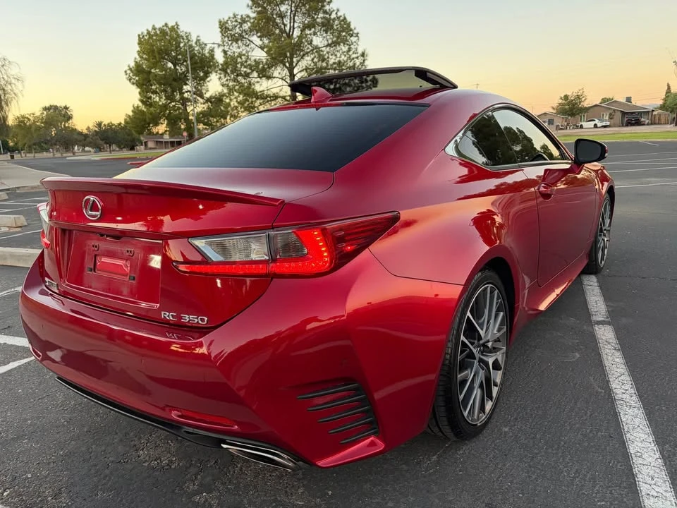 2016 Lexus RC F - Image 8 of 20