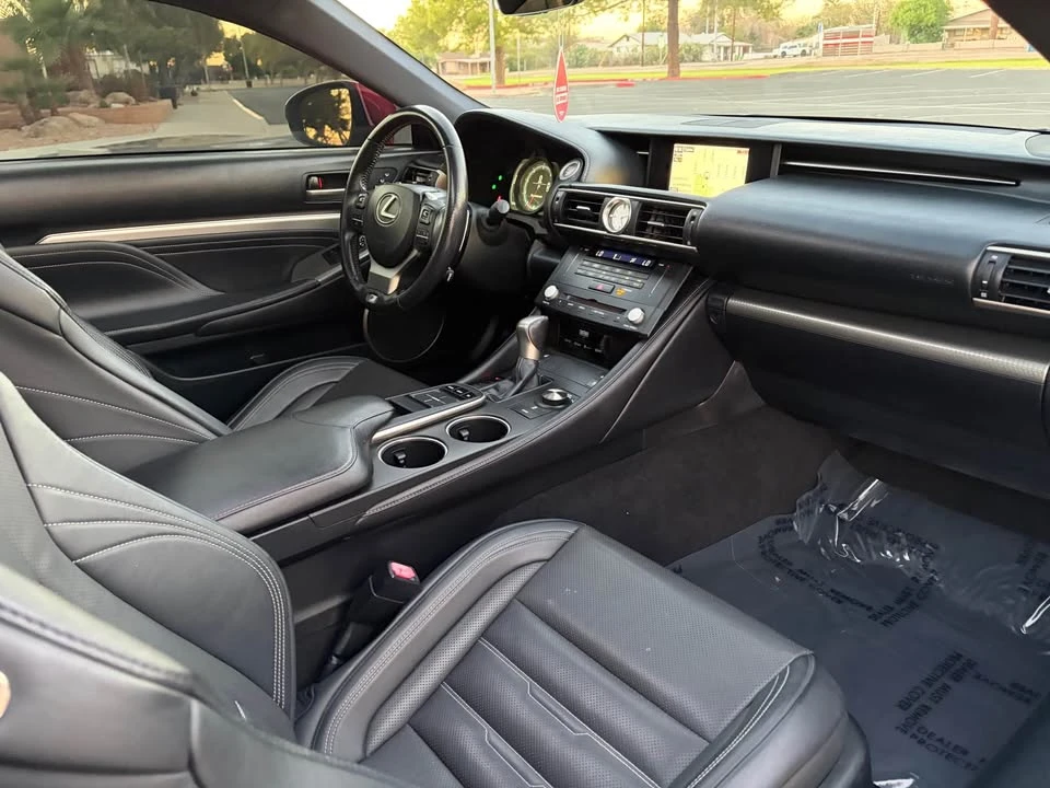 2016 Lexus RC F - Image 15 of 20