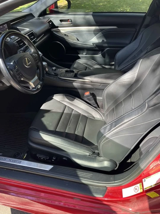 2016 Lexus RC - Image 5 of 8