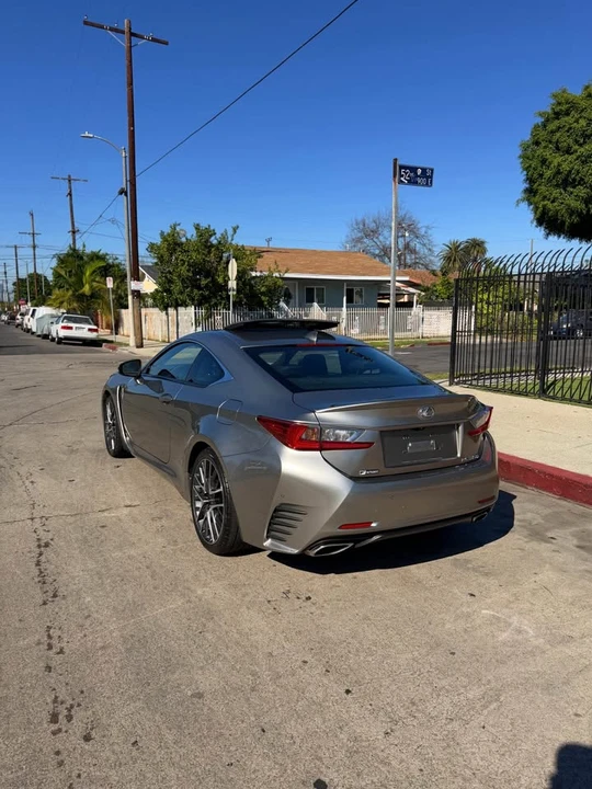 2016 Lexus RC - Image 4 of 11