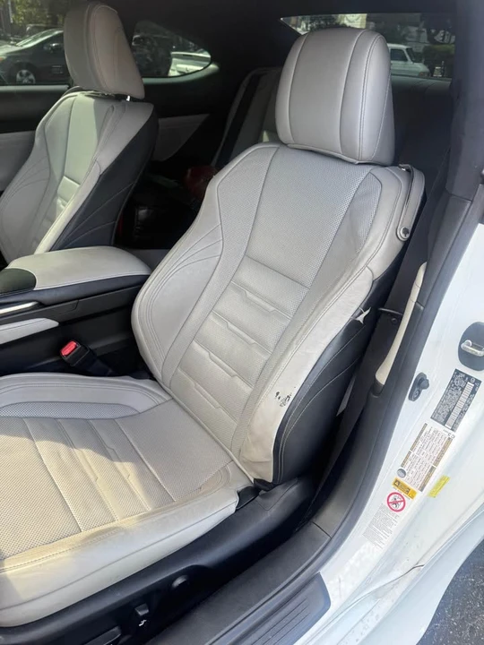 2016 Lexus RC - Image 8 of 11